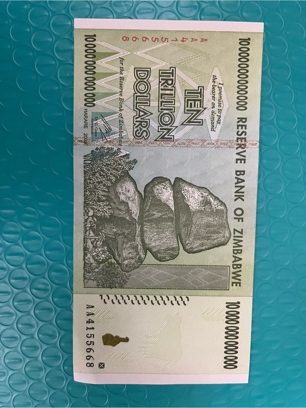 Zimbabwe 10 Trillion Bank notes  
Uncirculated
2008. AA series.